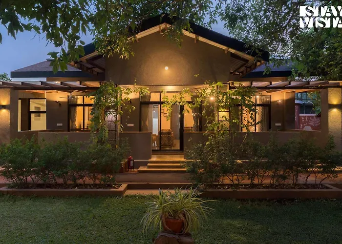 Nivaant Farms By Stayvista - Green Retreat With Pool, Orchard, Jacuzzi & Gazebo Karjat
