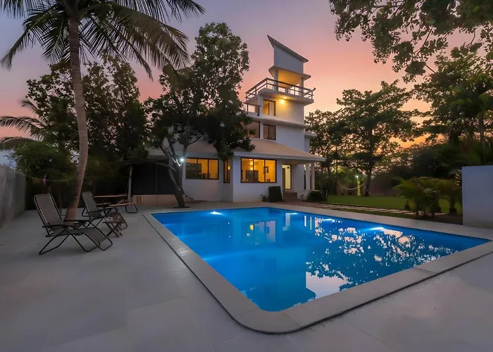 Stayvista'S Santoni Farms - Riverside Bliss With Pool, Orchard & Activities Karjat